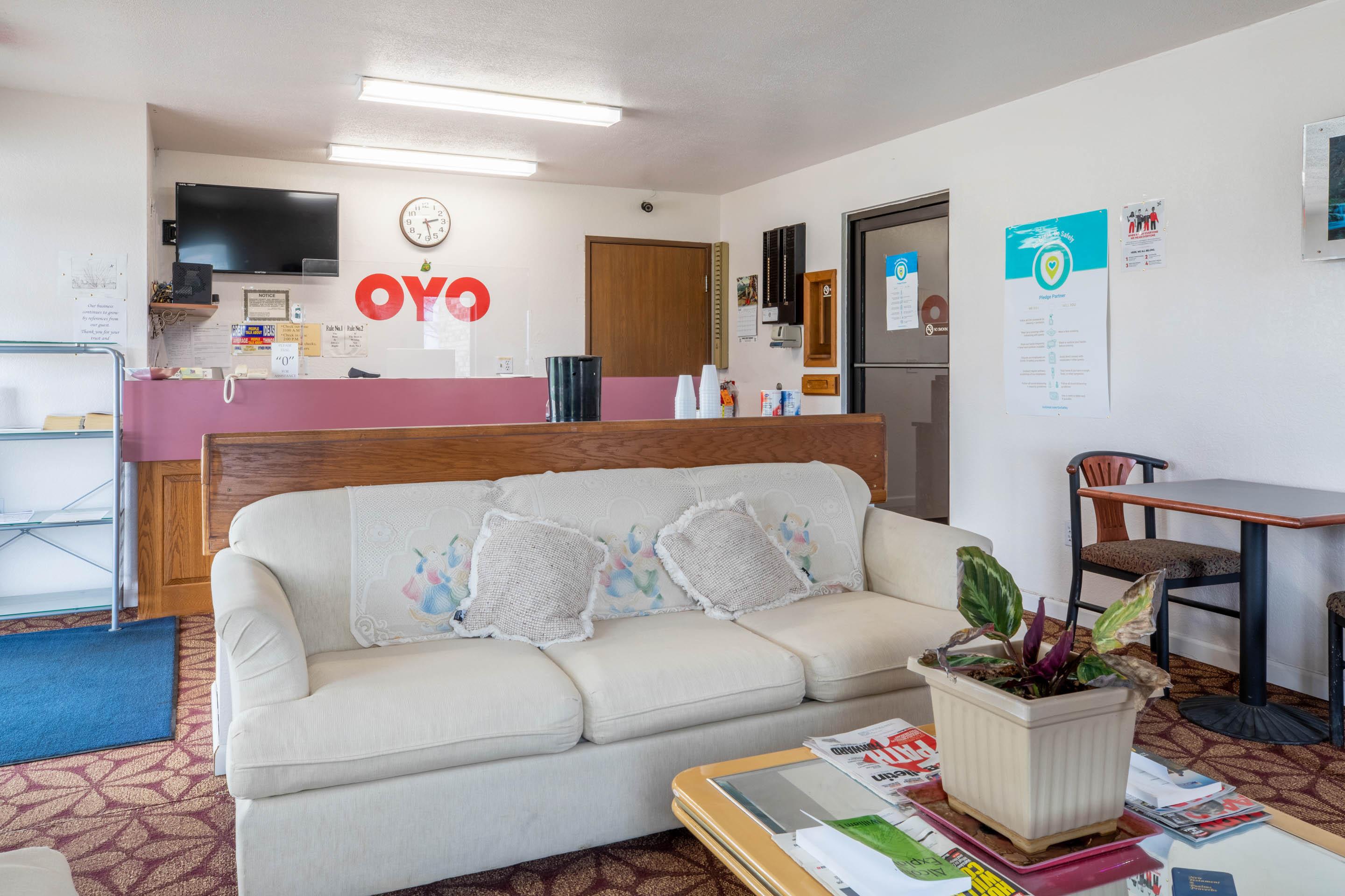 Oyo Hotel Chesaning Route 52 & Hwy 57 Exterior foto